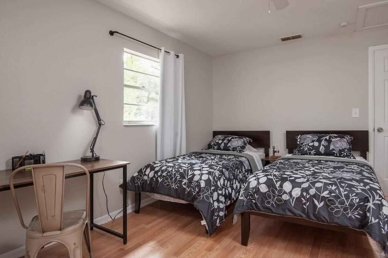 **Tampa Urban Convenience ** Villa Екстериор снимка